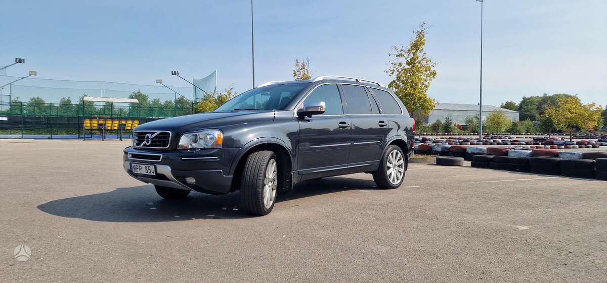 Volvo XC90 - 1