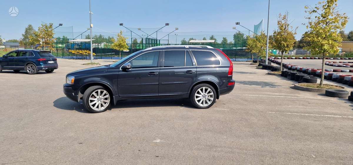 Volvo XC90 - 2
