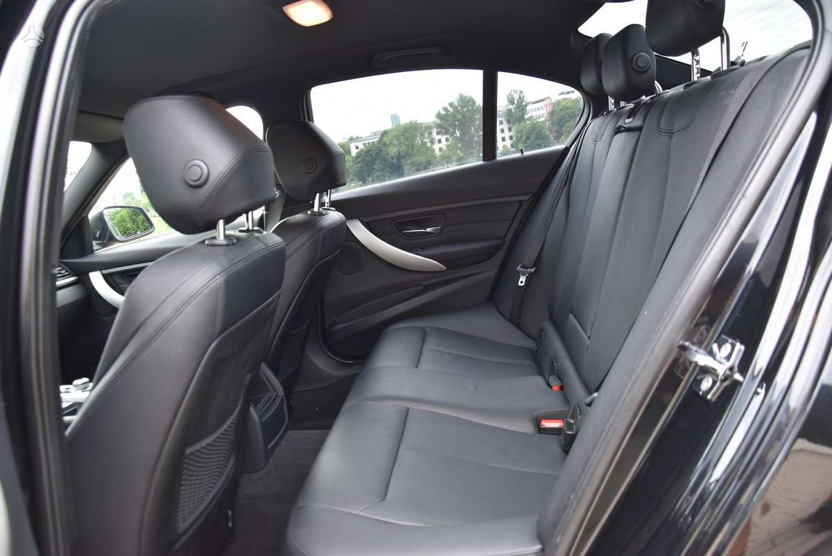 BMW 320, 2.0 l., Седан