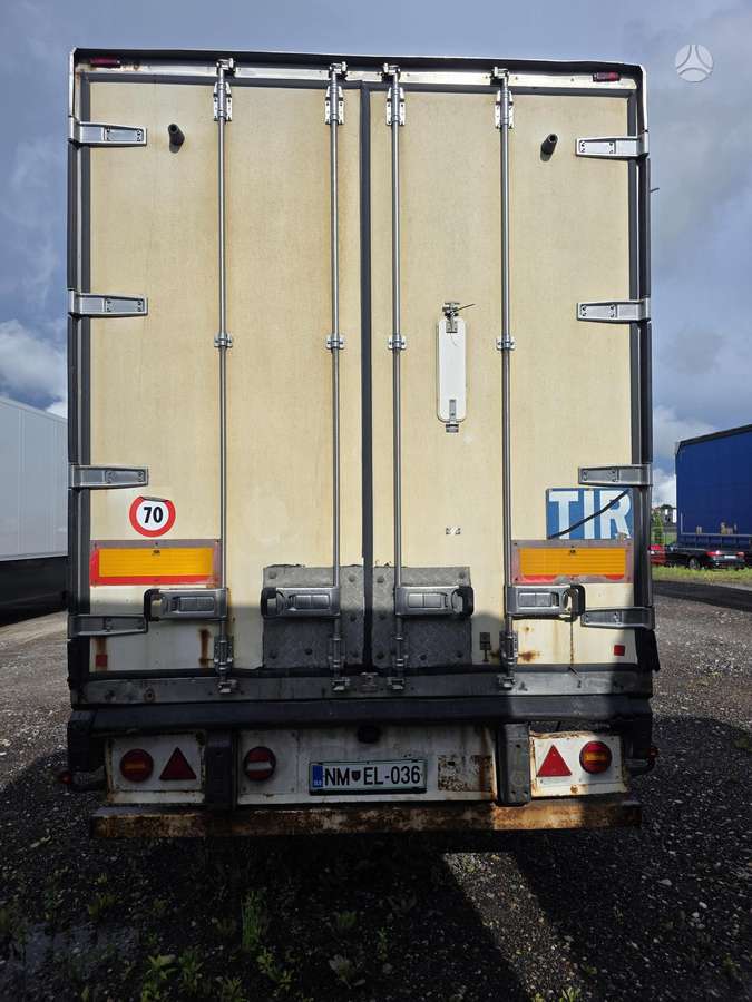 Krone SDR27, šaldytuvai