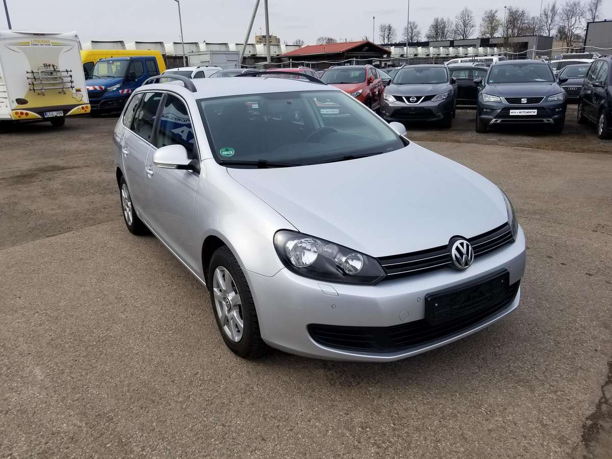 Volkswagen Golf, 1.2 l., Универсал
