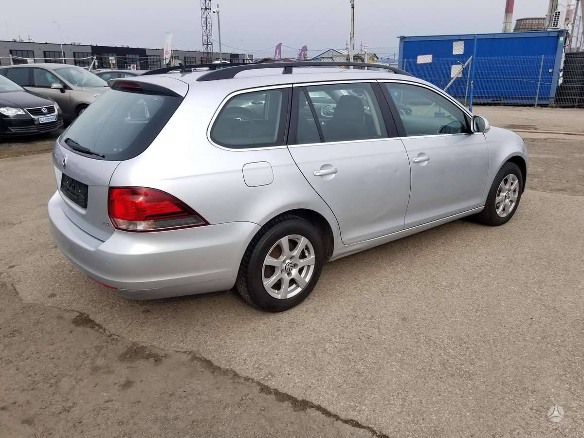 Volkswagen Golf, 1.2 l., Универсал