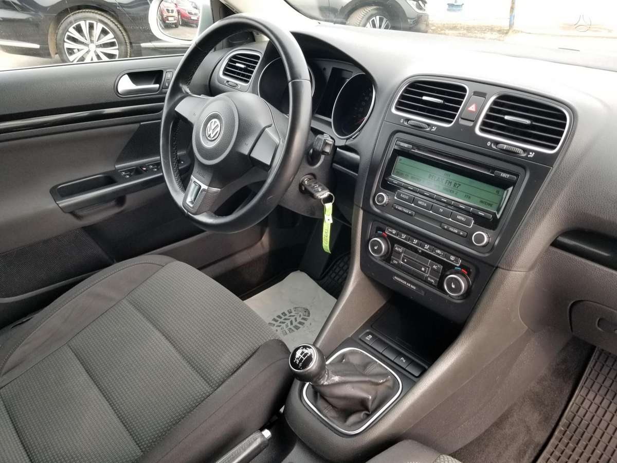 Volkswagen Golf, 1.2 l., Универсал
