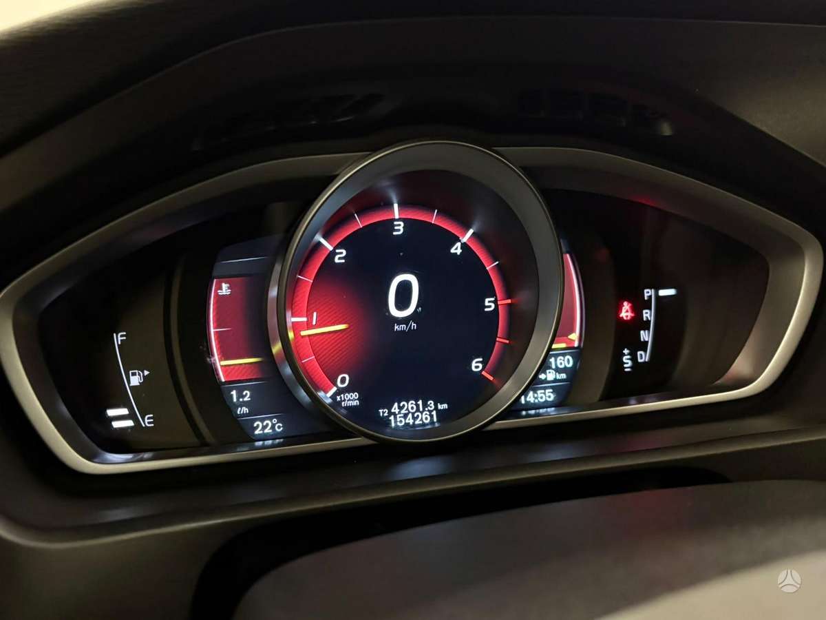 Volvo V40, 2.0 l., hatchback