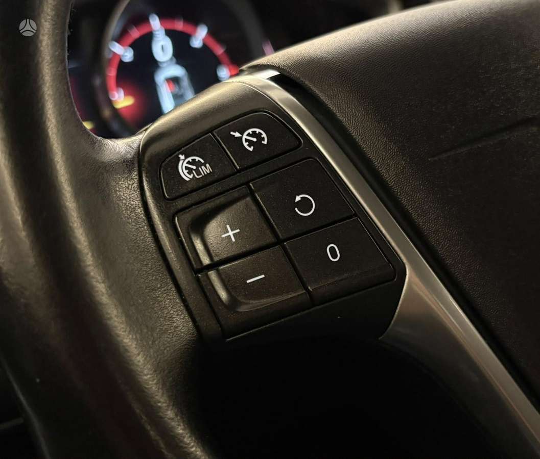 Volvo V40, 2.0 l., hatchback