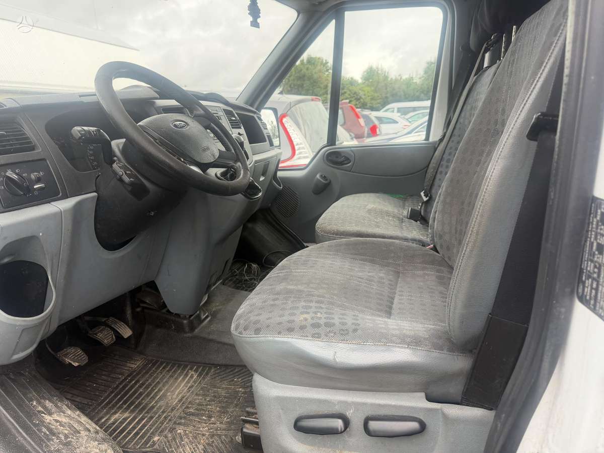 Ford Transit, 2.4 l., cargo van