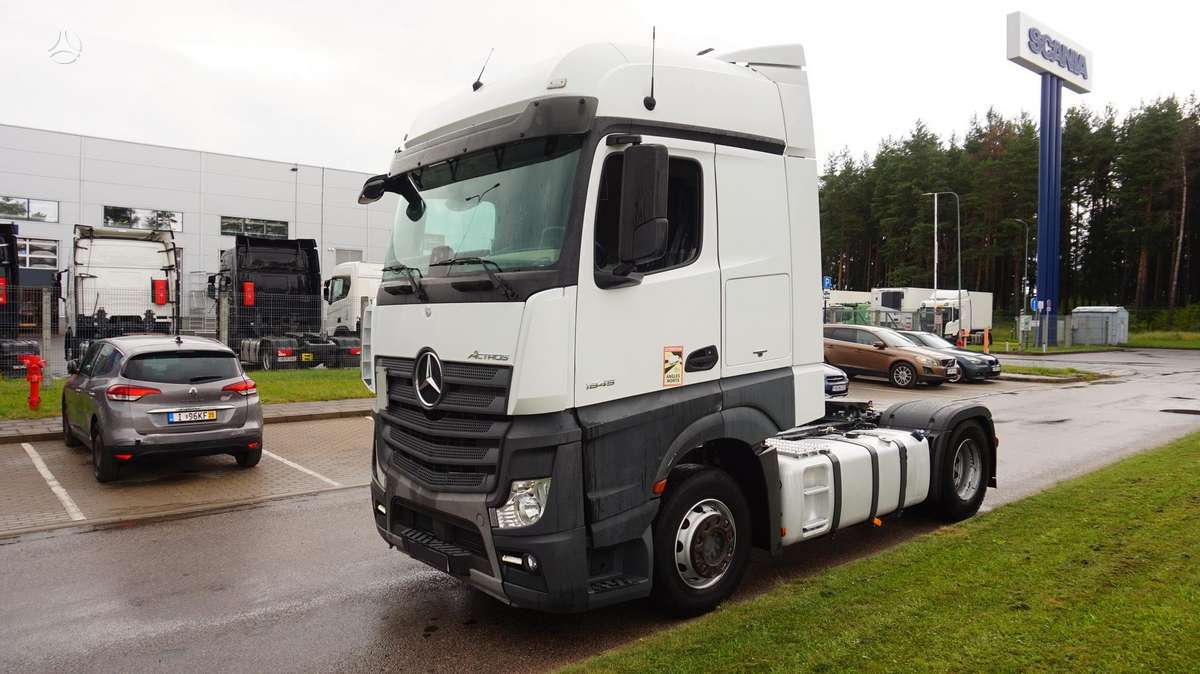 Mercedes-Benz Actros 1845, double sleeper