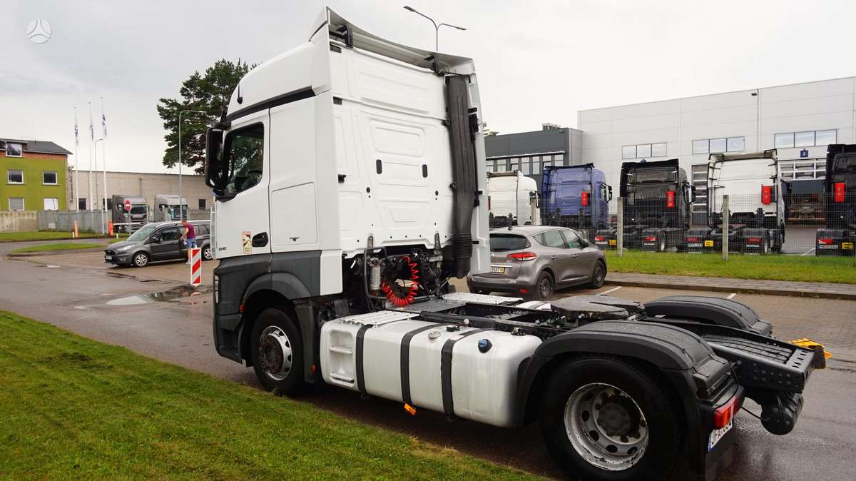 Mercedes-Benz Actros 1845, double sleeper