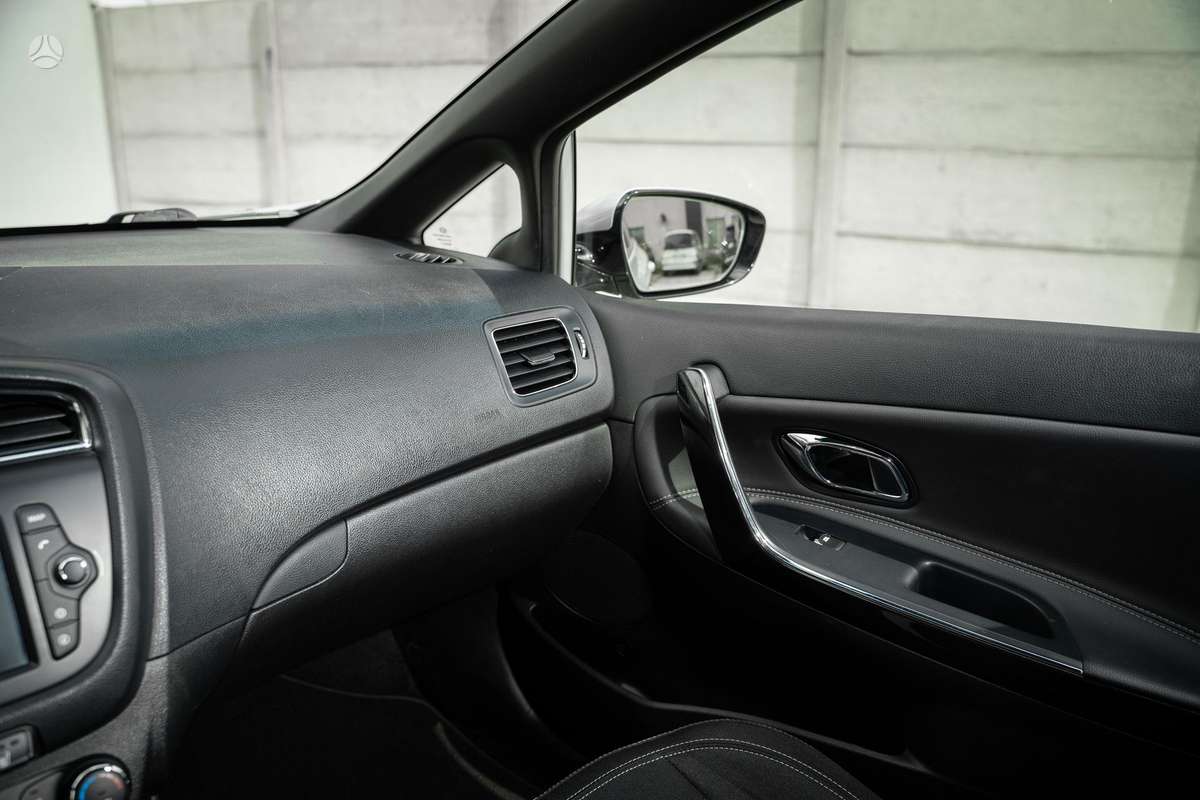 Kia Ceed, 1.6 l., universalas