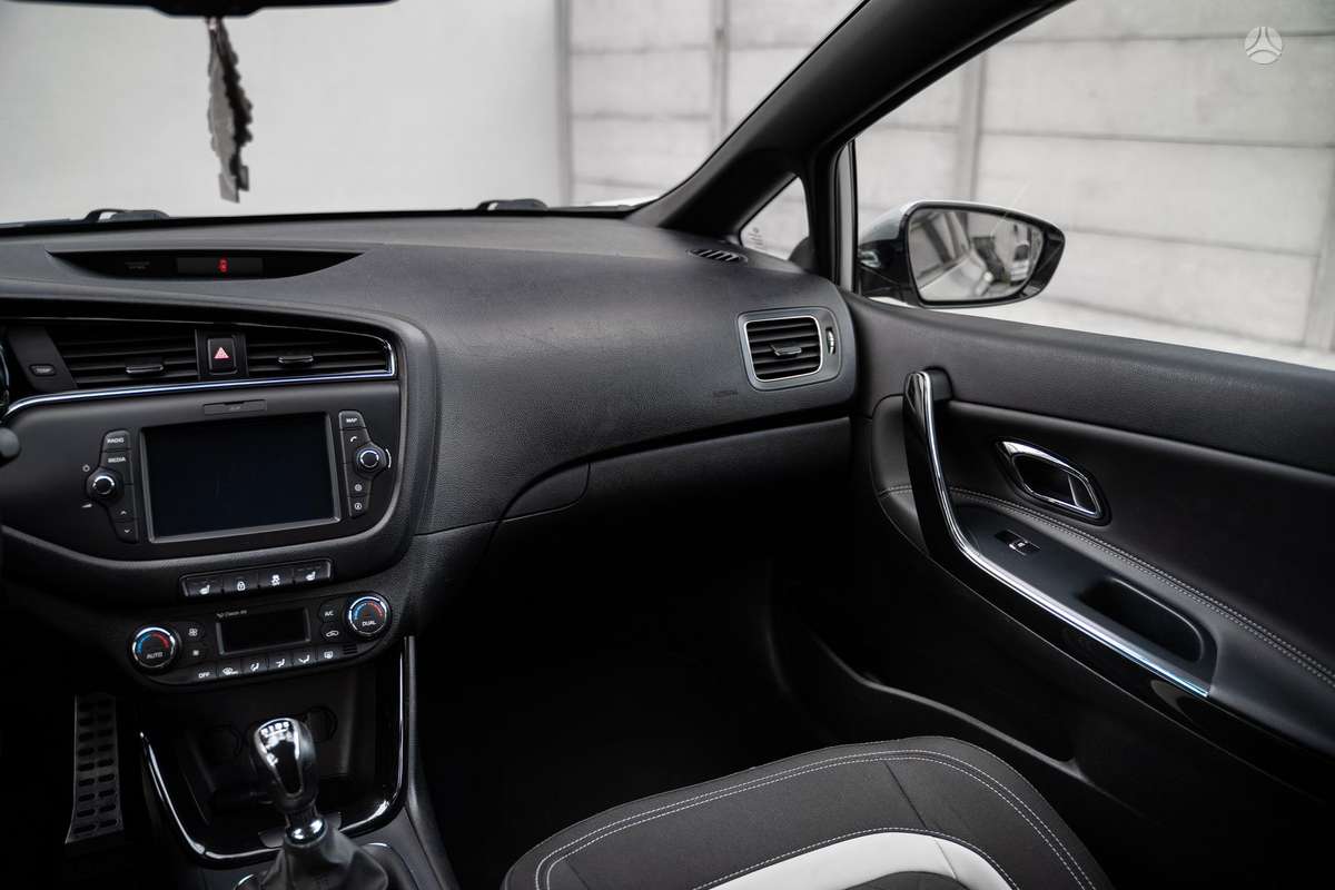 Kia Ceed, 1.6 l., Универсал
