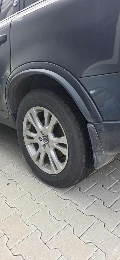 Volvo XC90 - 11