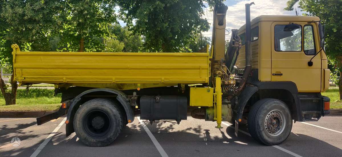 MAN Tripusis vertimas 19.272, dumpers with crane