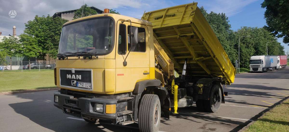 MAN Tripusis vertimas 19.272, dumpers with crane