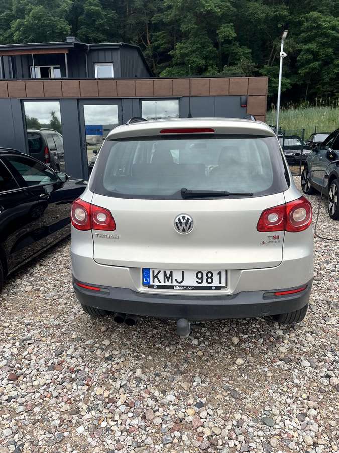 Volkswagen Tiguan - 3