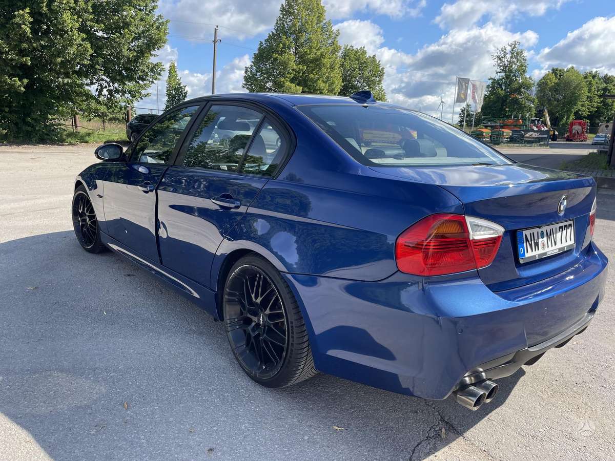 BMW 320, 2.0 l., Седан