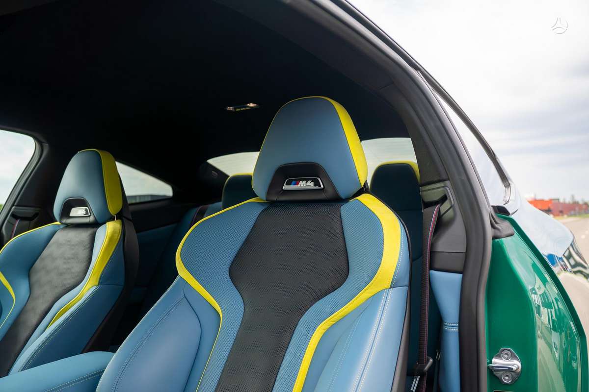 BMW M4, 3.0 l., coupe