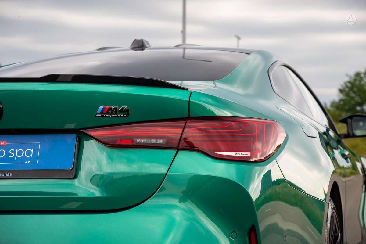 BMW M4, 3.0 l., coupe