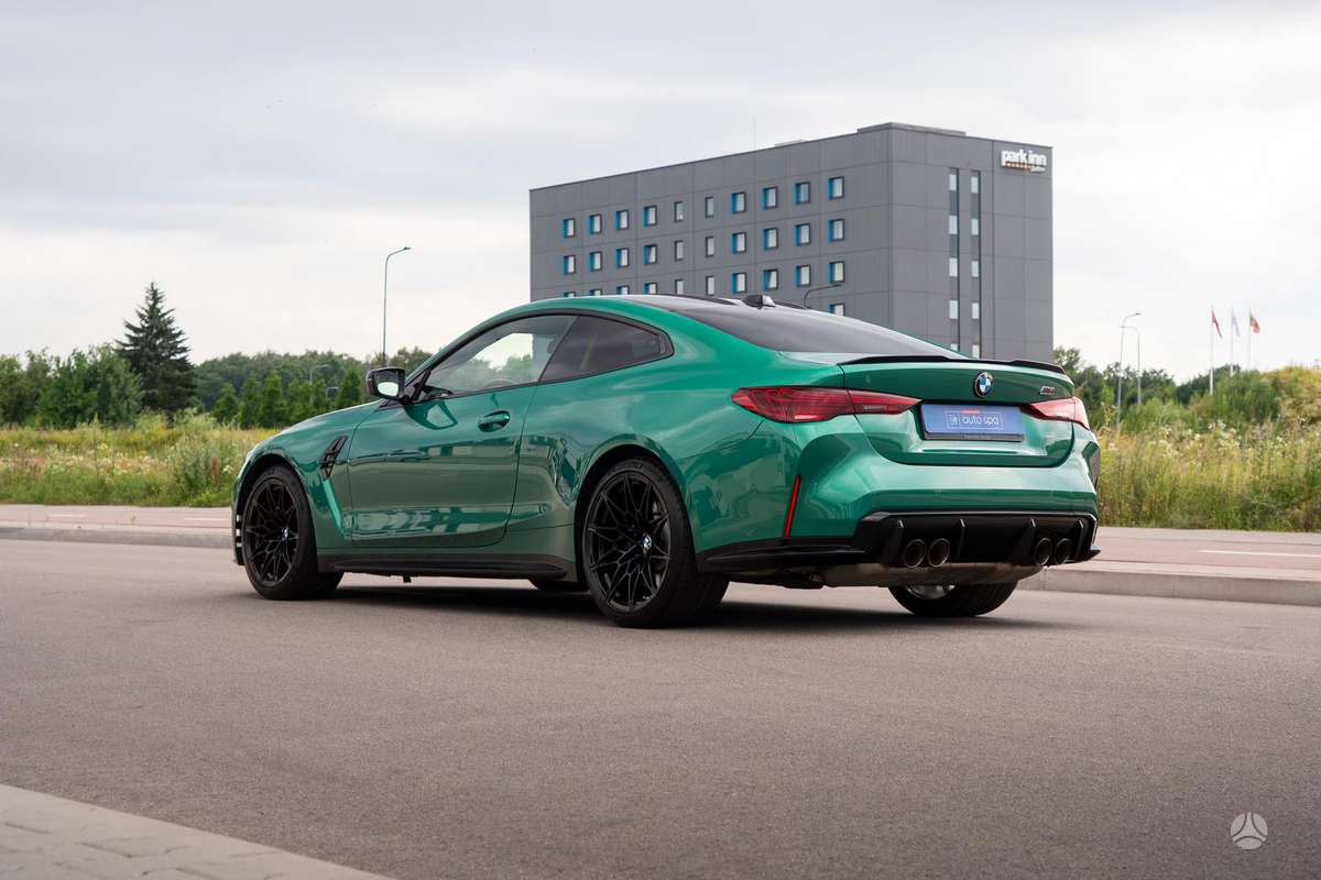 BMW M4, 3.0 l., coupe