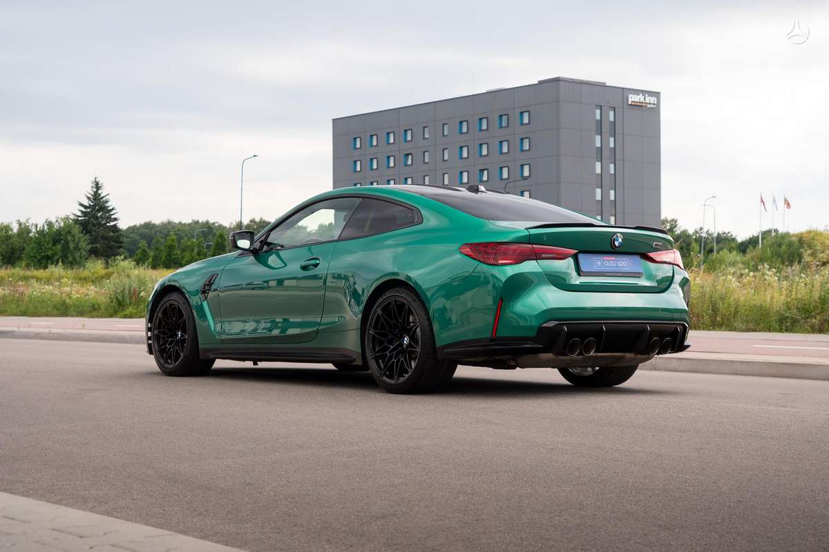 BMW M4, 3.0 l., coupe