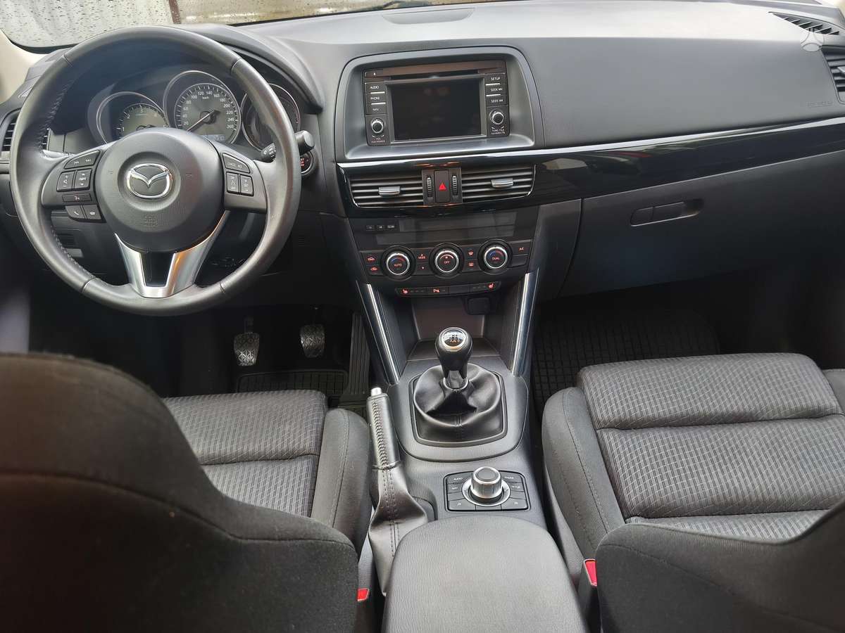Mazda CX-5, 2.2 l., off-road / crossover