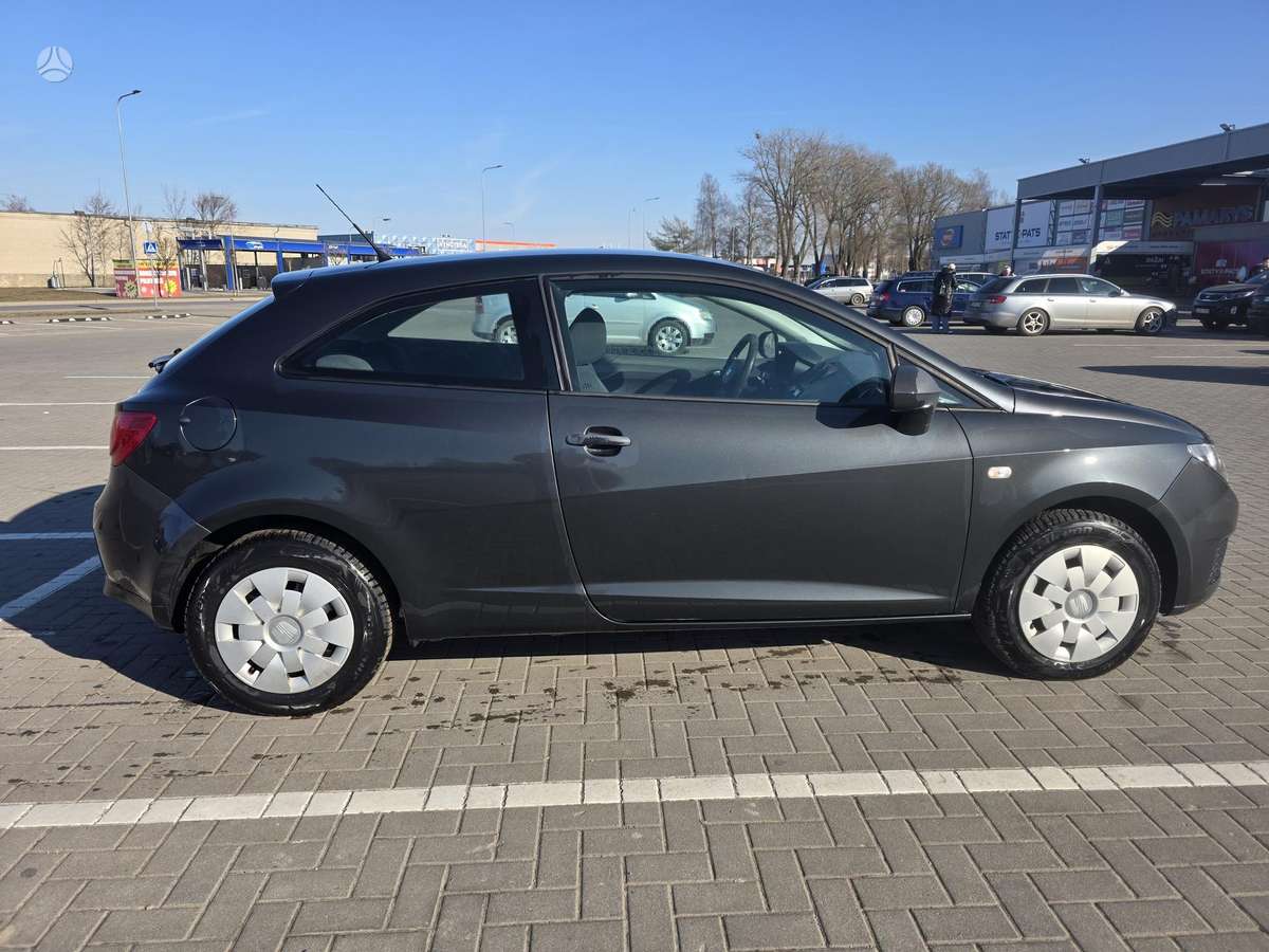 SEAT Ibiza - 4