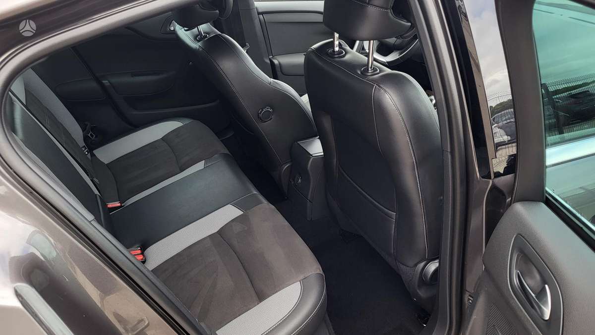 Citroen DS4, 1.2 l., hatchback