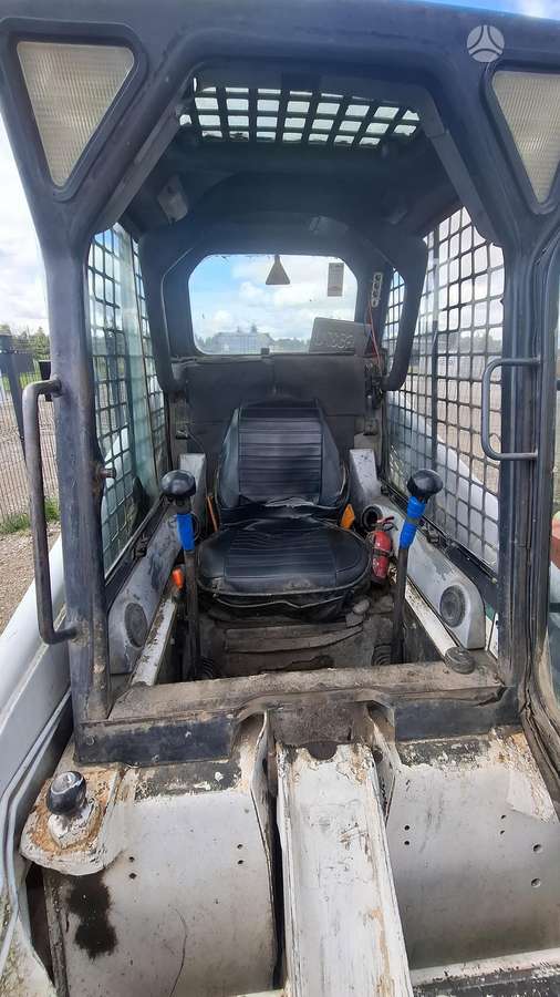 Bobcat 863h, mini krautuvai