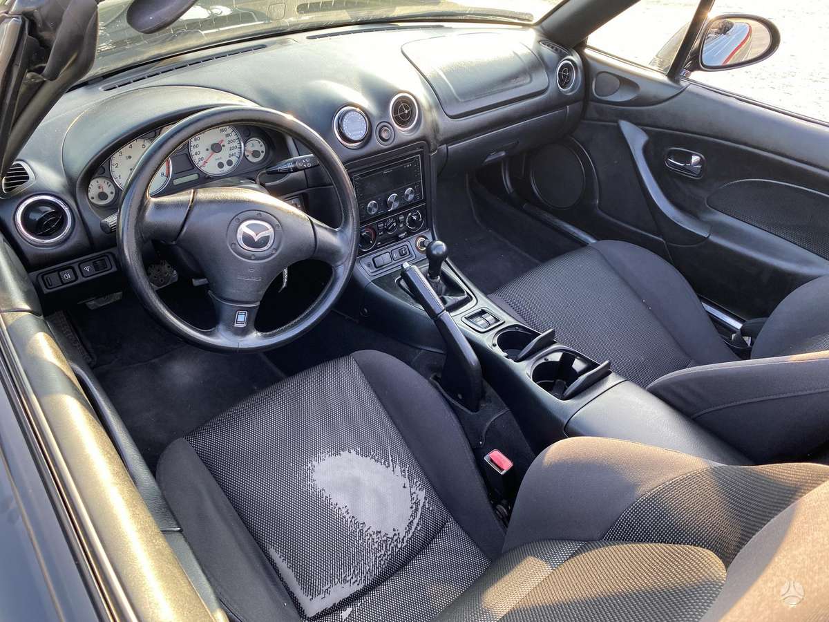 Mazda MX-5, 1.6 l., Кабриолет