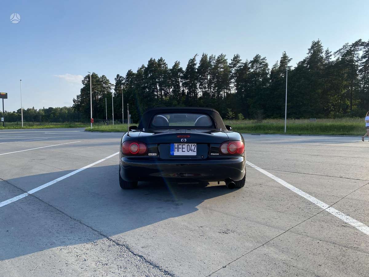 Mazda MX-5, 1.6 l., Кабриолет