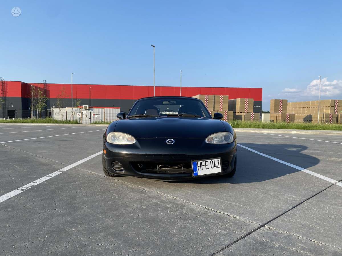 Mazda MX-5, 1.6 l., convertible