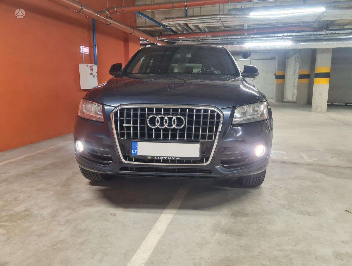 Audi Q5, 2.0 l., Внедорожник / Кроссовер