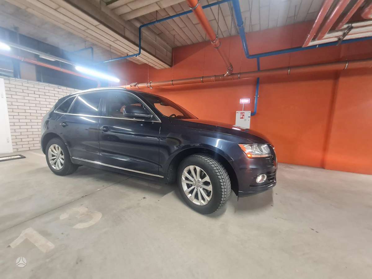 Audi Q5, 2.0 l., Внедорожник / Кроссовер