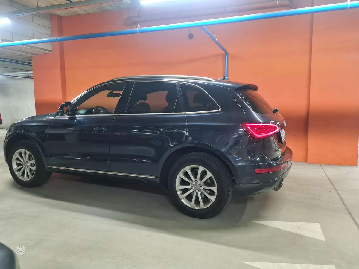 Audi Q5, 2.0 l., Внедорожник / Кроссовер