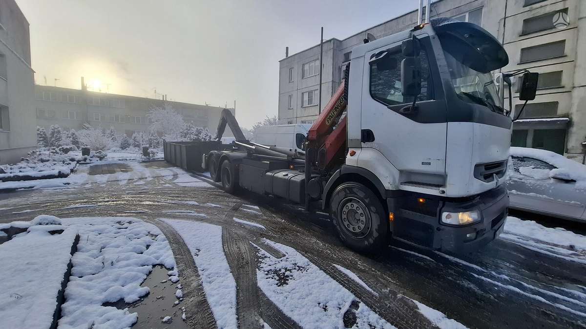 Renault Premium, dumpers with crane