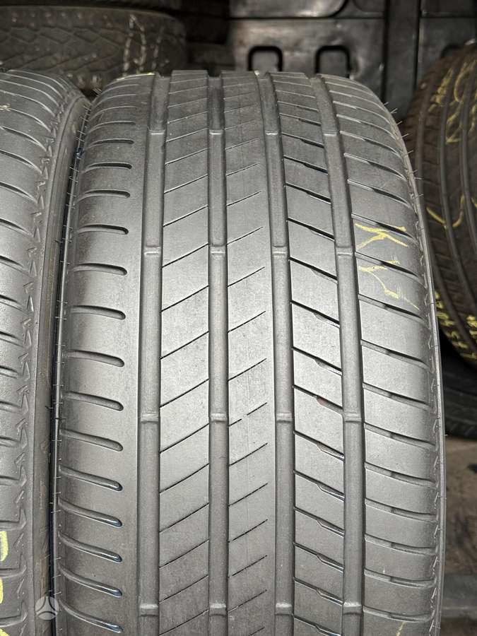 Bridgestone Aleza 001, summer 275/40 R20