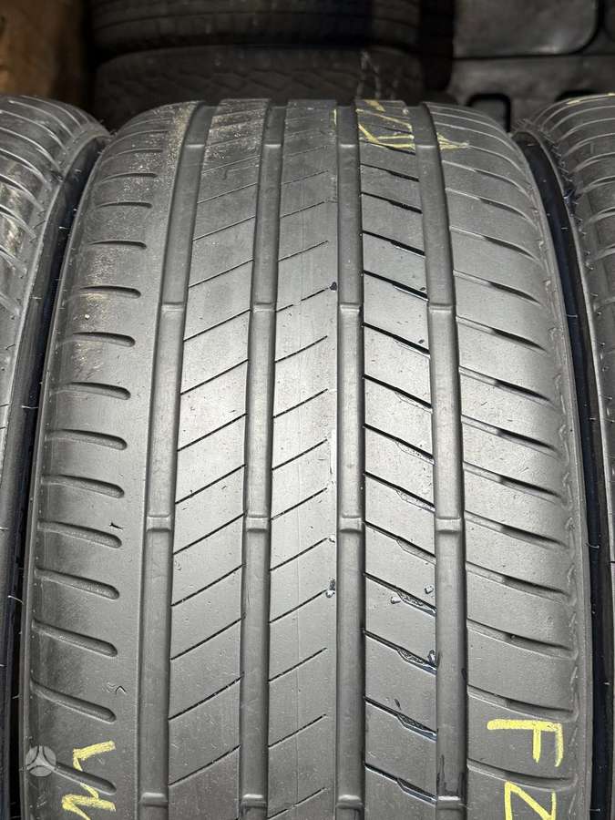 Bridgestone Aleza 001, летние 275/40 R20