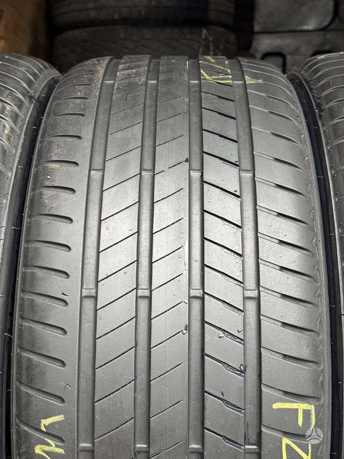 Bridgestone Aleza 001, summer 275/40 R20