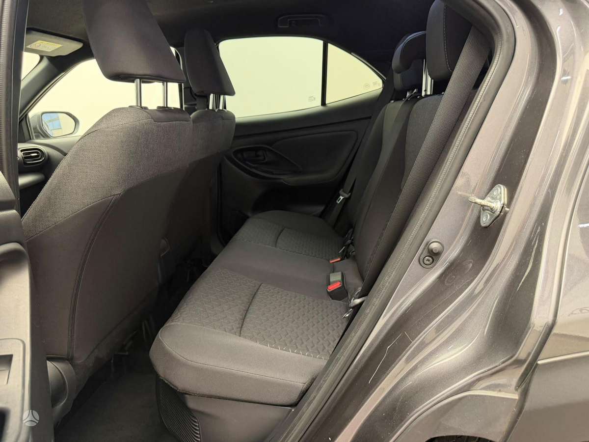 Toyota Yaris Cross - 12