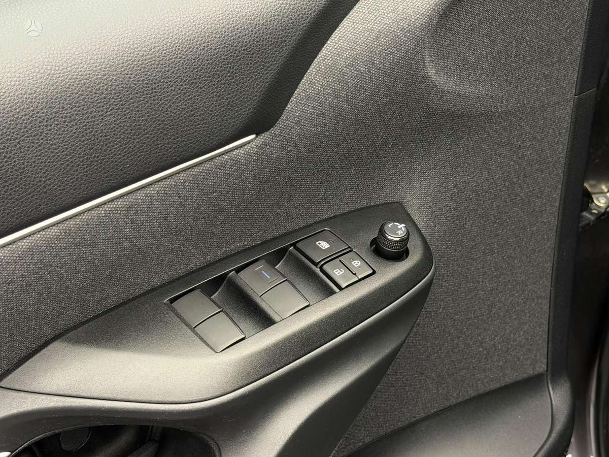 Toyota Yaris Cross - 10