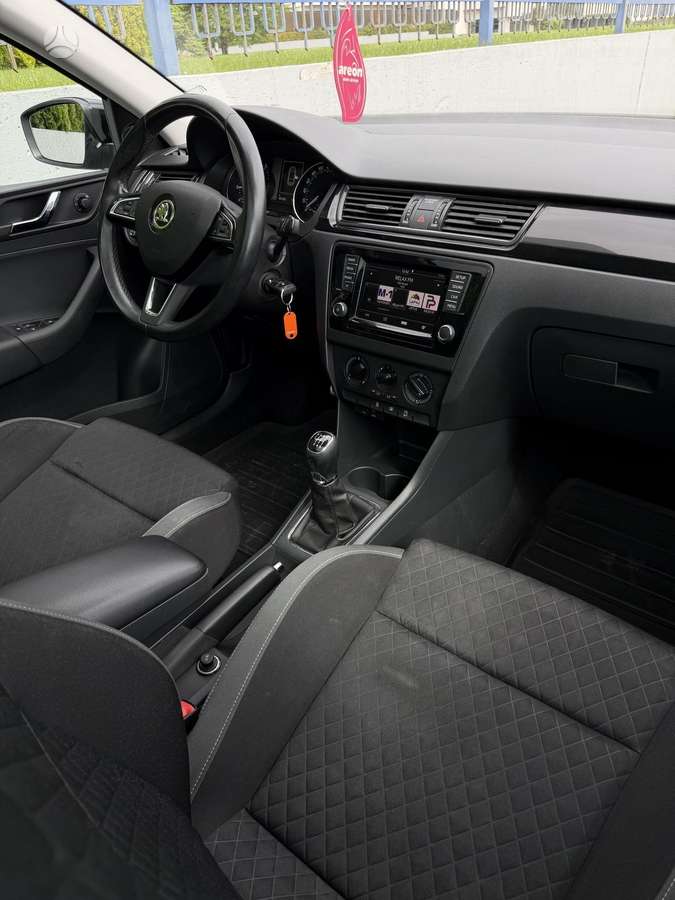 Skoda Rapid, 1.2 l., Хэтчбек
