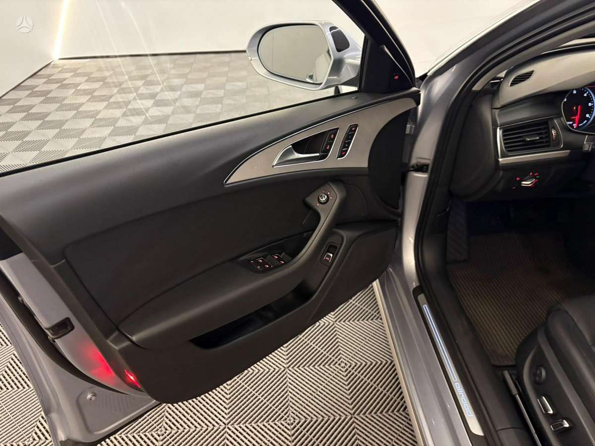 Audi A6 allroad, 3.0 l., Универсал