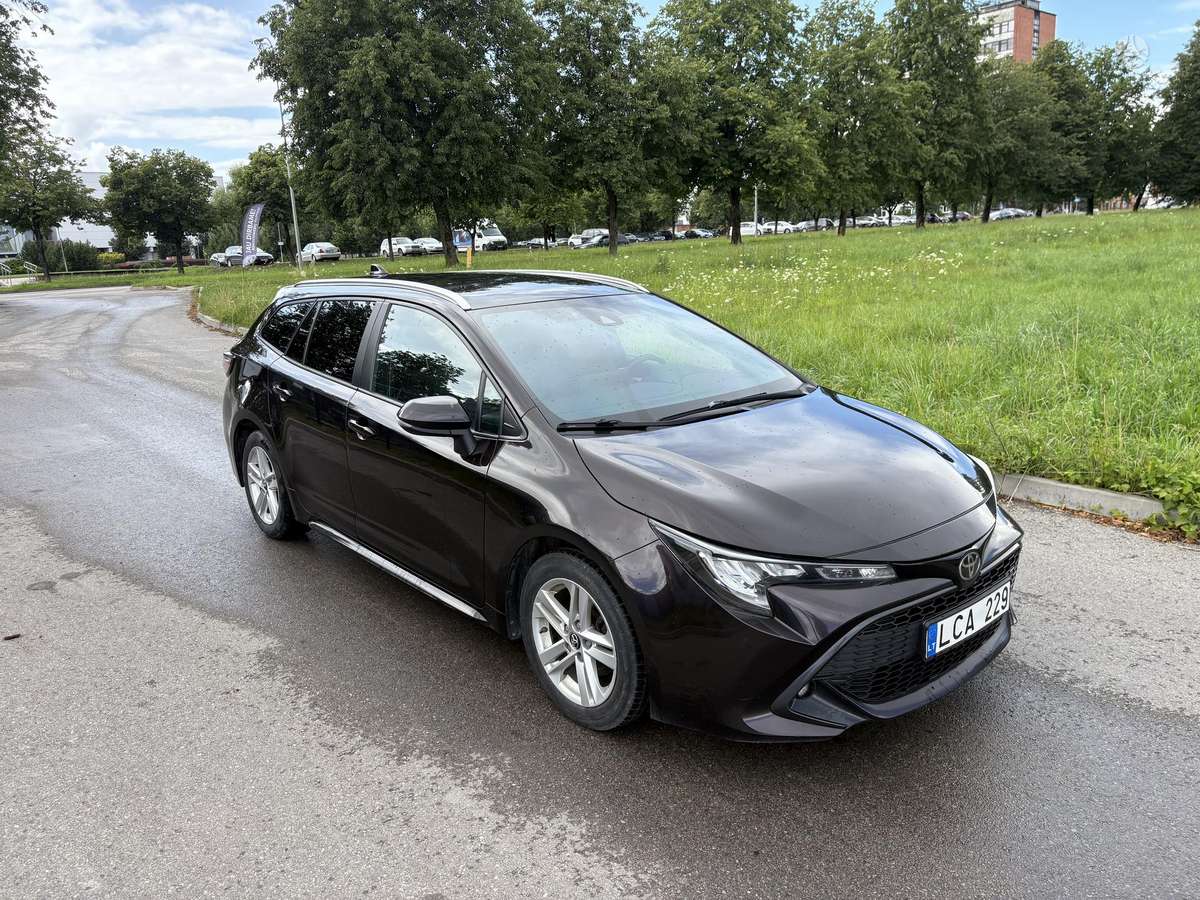 Toyota Corolla, 1.2 l., Универсал
