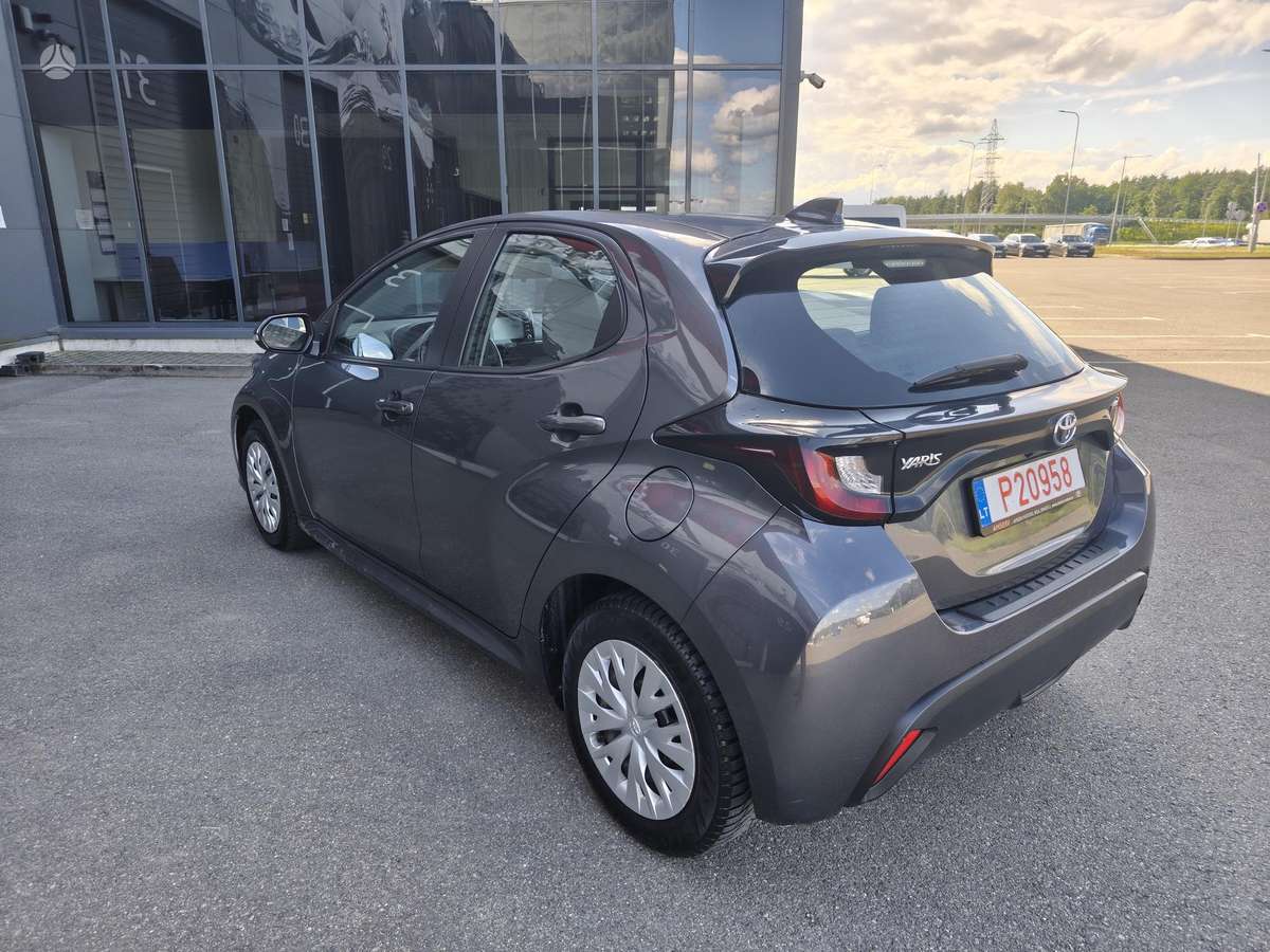 Toyota Yaris - 4
