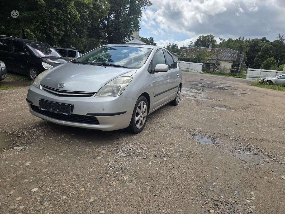 Toyota Prius - 9