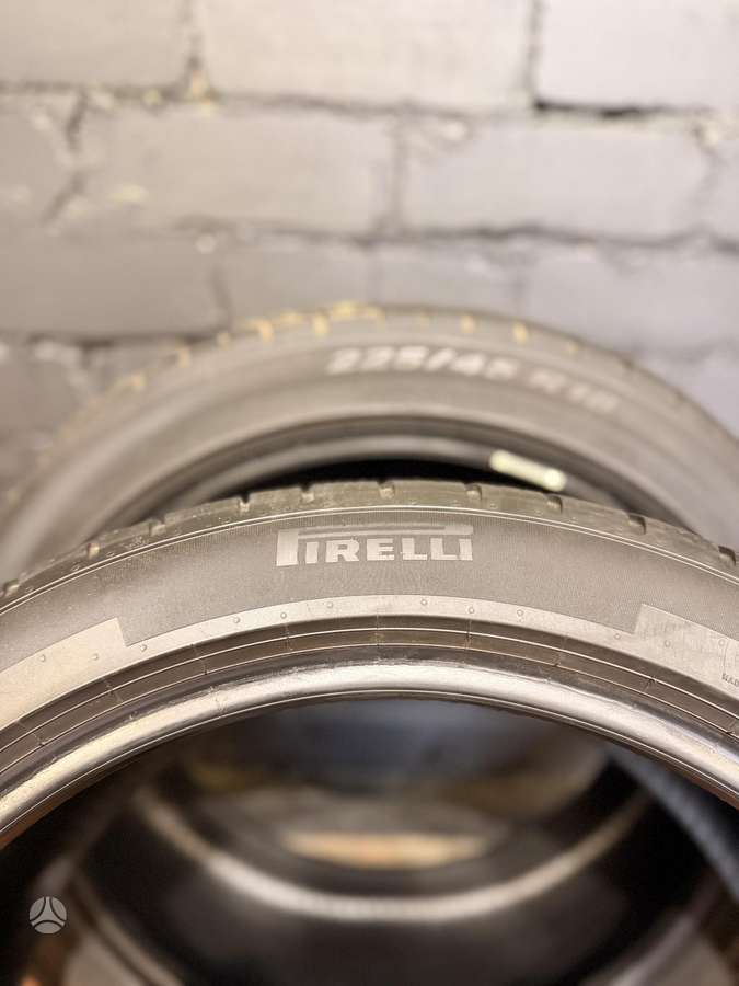 Pirelli P Zero AS Plus 3, всесезонные 225/45 R18