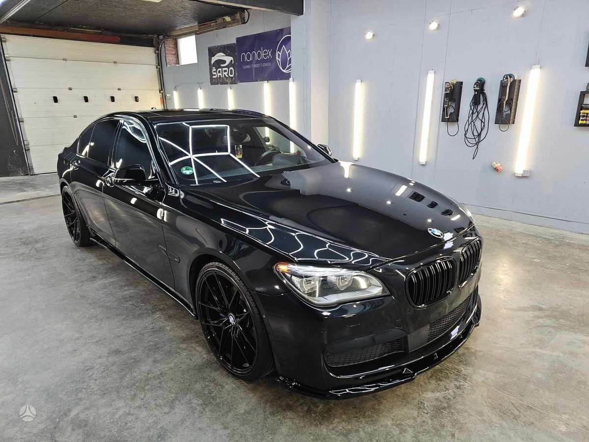 BMW 730, 3.0 l., Седан