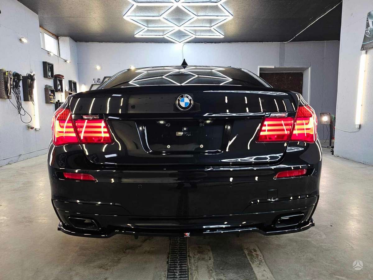 BMW 730, 3.0 l., Седан