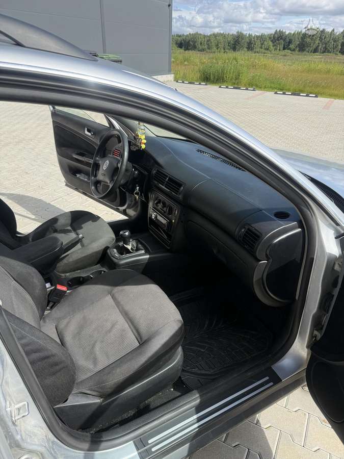 Volkswagen Passat - 7