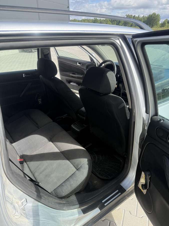 Volkswagen Passat - 8