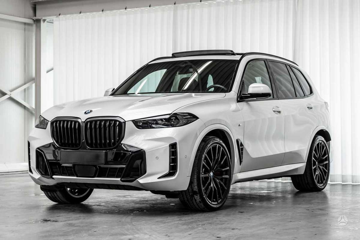BMW X5, off-road / crossover